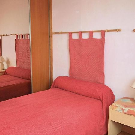 2 Bedroom Nice Home In Plestin Les Greves Extérieur photo