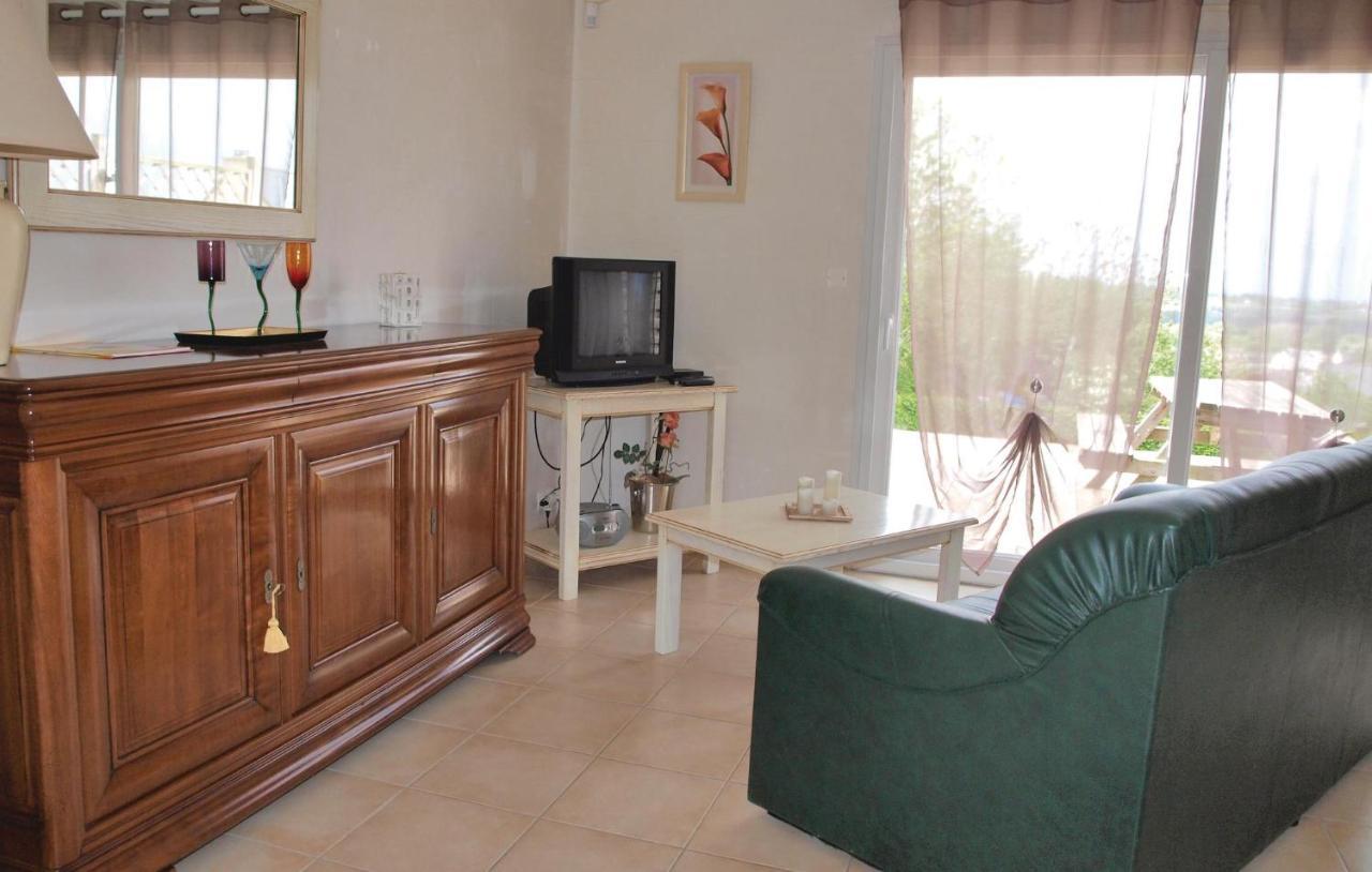 2 Bedroom Nice Home In Plestin Les Greves Extérieur photo